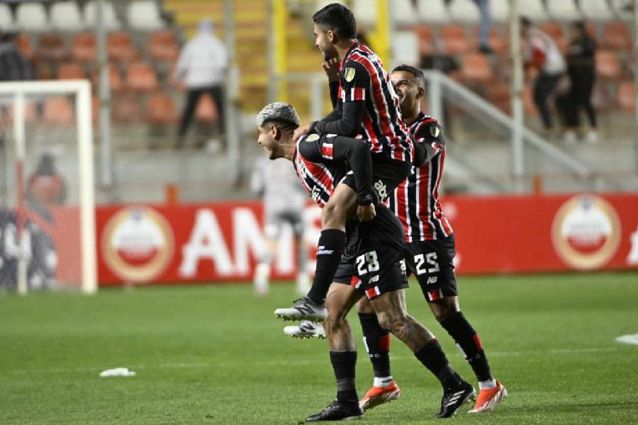 Rodrigo Nestor virou o placar para o São Paulo