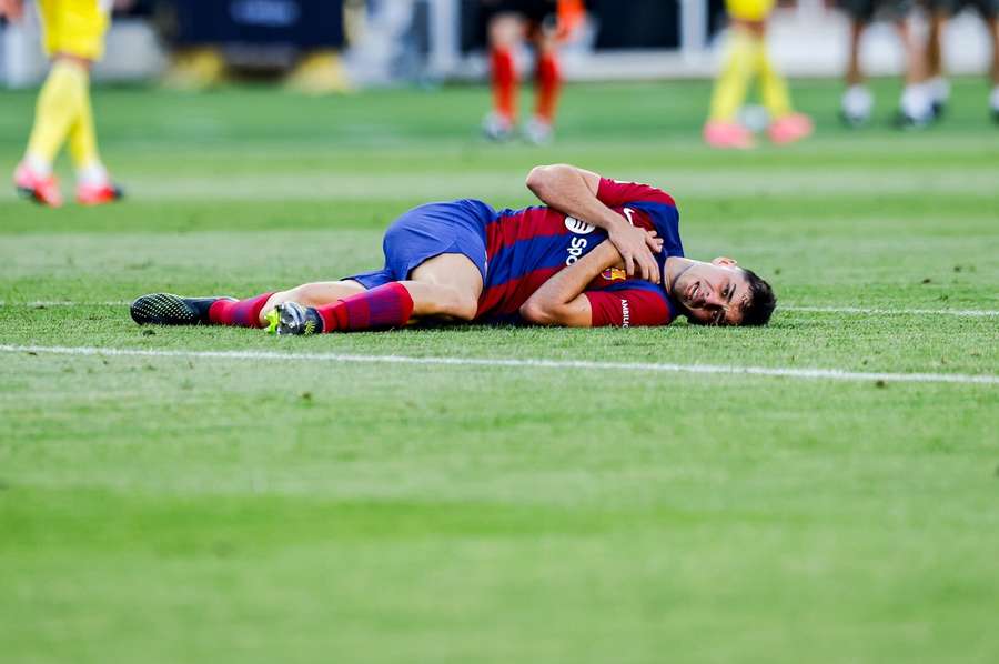 Barcelona ongeveer een maand zonder middenvelder Pedri wegens dijbeenblessure