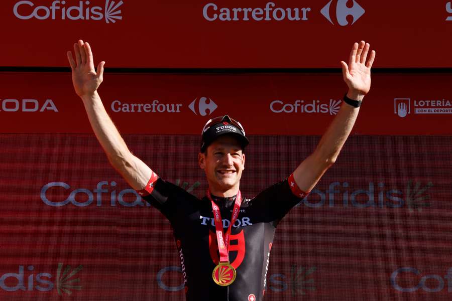 Kung wygrywa 18. etap Vuelta a Espana, a Mas utrzymuje przewagę w klasyfikacji generalnej Kung wygrywa 18. etap Vuelta a Espana, a Mas utrzymuje przewagę w klasyfikacji generalnej