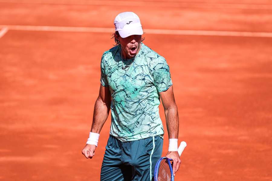 Jaime Faria beneficiou da desistência do sul-africano Lloyd Harris 