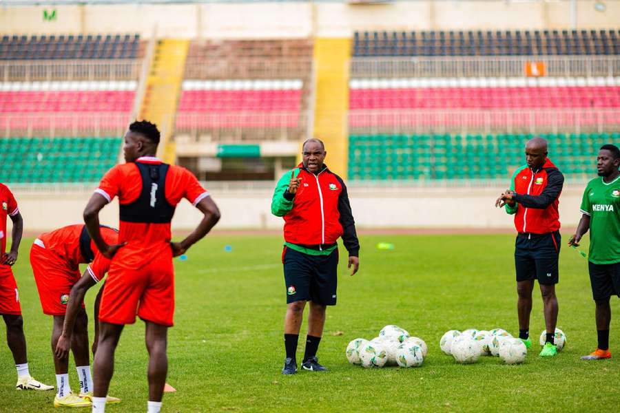 Benni McCarthy in training with Kenya players