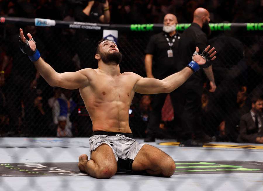 Nassourdine Imanov celebrates after winning his fight against Israel Adesanya