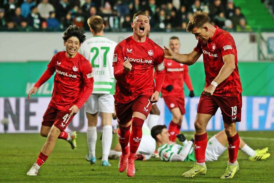 Marlon Ritter bejubelt seinen Treffer zum 1:1.
