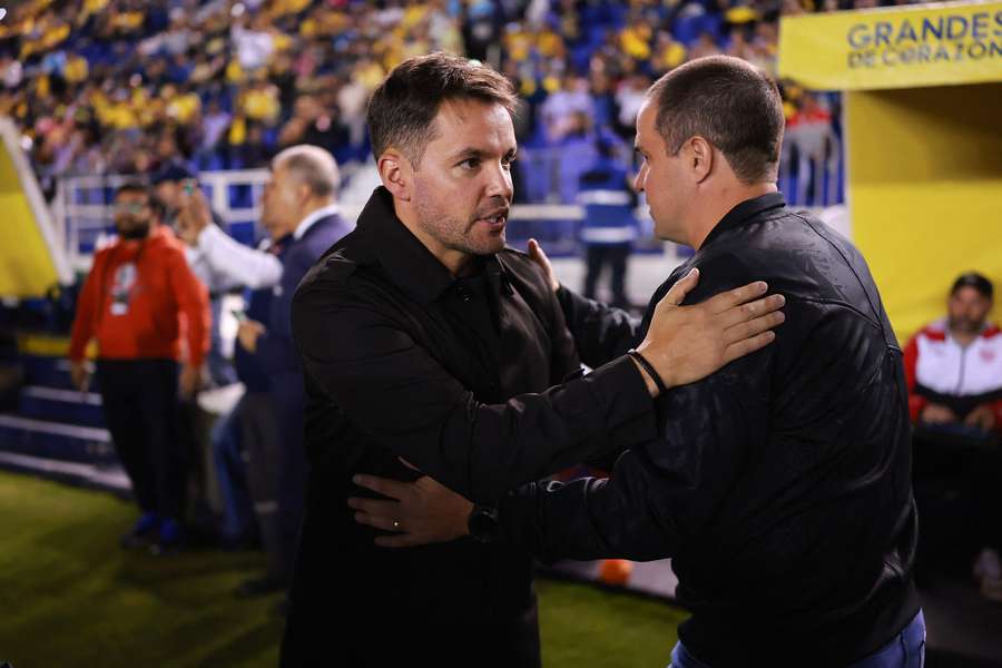 Cruz Azul recibe a América en un clásico por la punta del campeonato