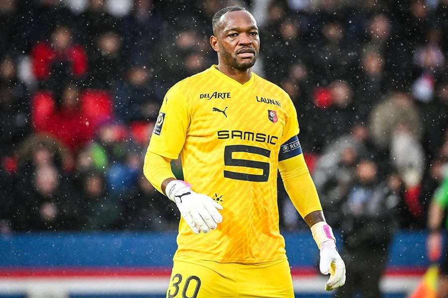 Konec legendy. Stal se tváří Olympique Marseille i mistrem světa, teď gólman končí