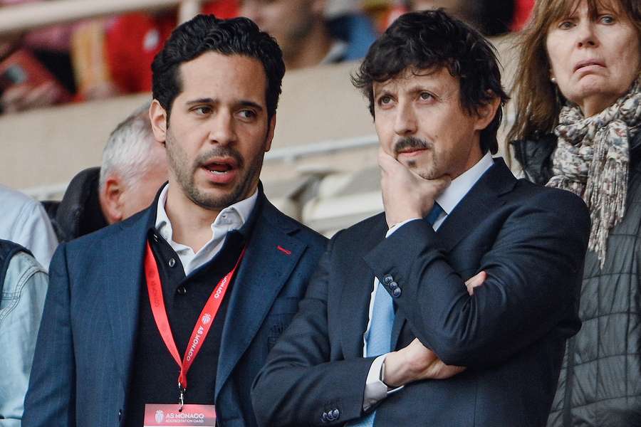 Pablo Longoria, junto al director técnico del Mónaco, Calos Avina Ibarrola.