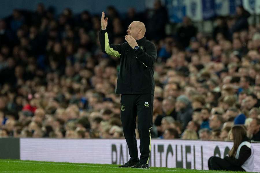 Dyche, treinador do Everton