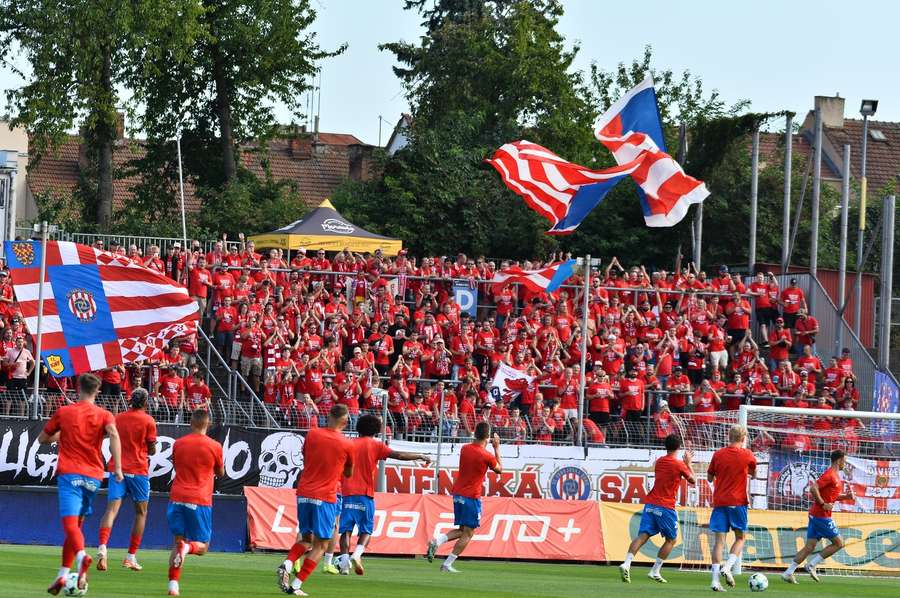 Zbrojovka znovu mění majitele. Klub ovládl miliardář Kačena, Mynář v klubu zůstává
