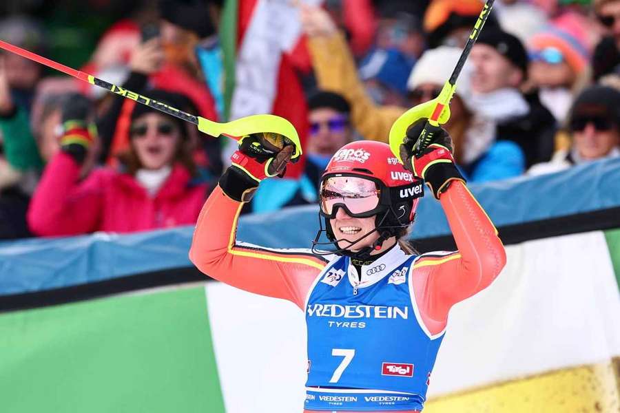 Lena Dürr patzt.