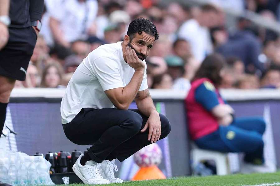 Ruben Amorim, entrenador del United, durante el partido contra el Fulham