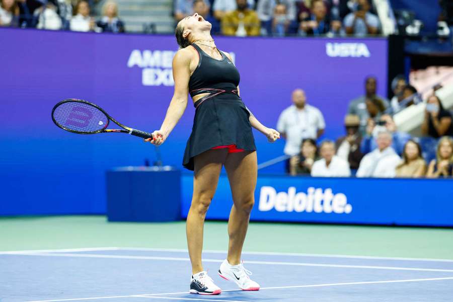 Sabalenka célébrant sa victoire.
