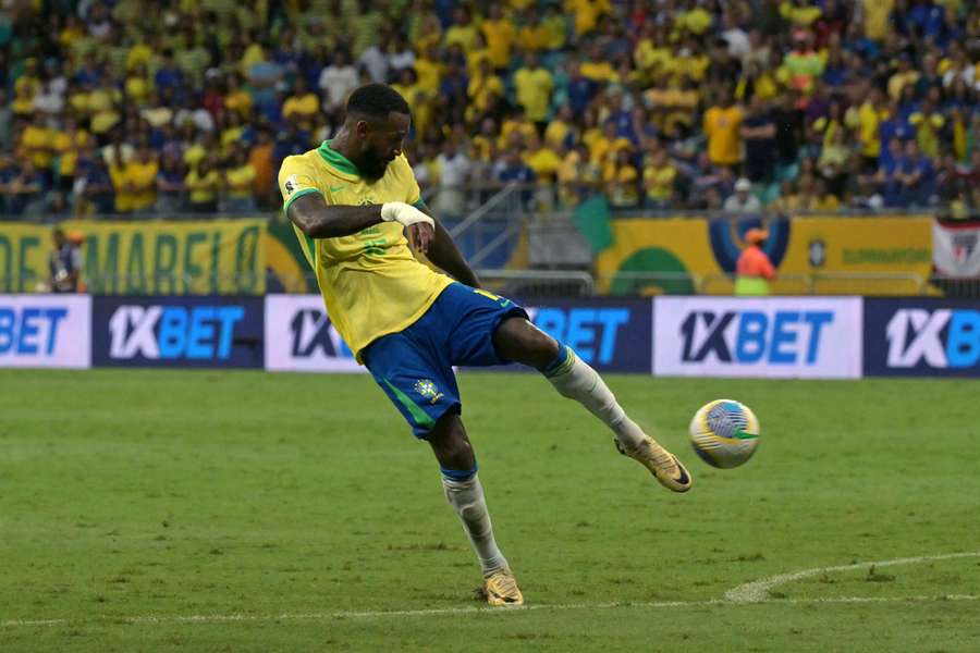 Gerson marcó el gol de los brasileños.