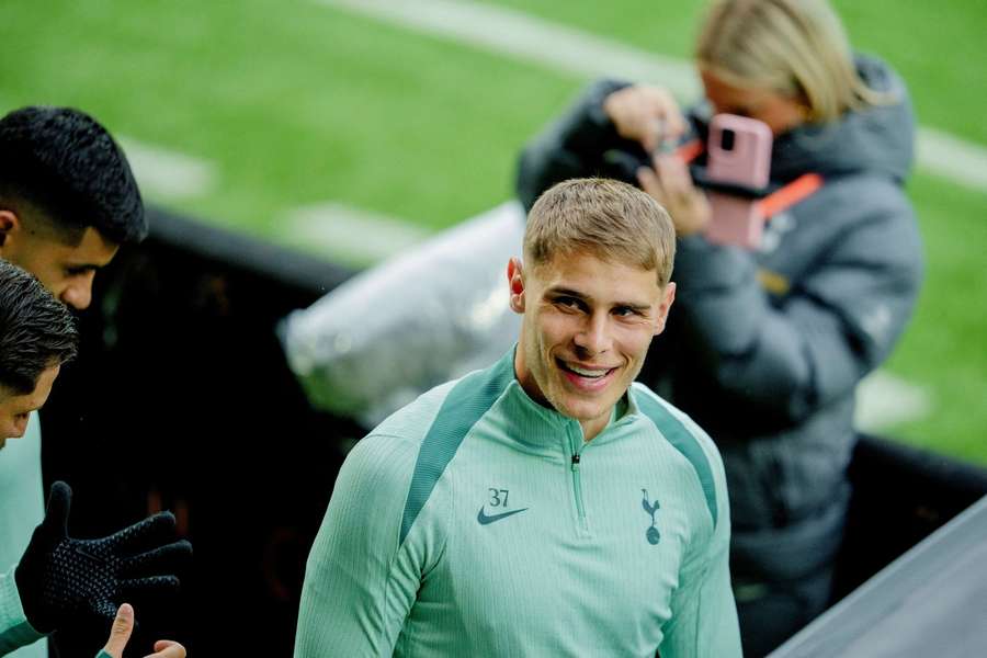 Micky van de Ven, defesa do Tottenham