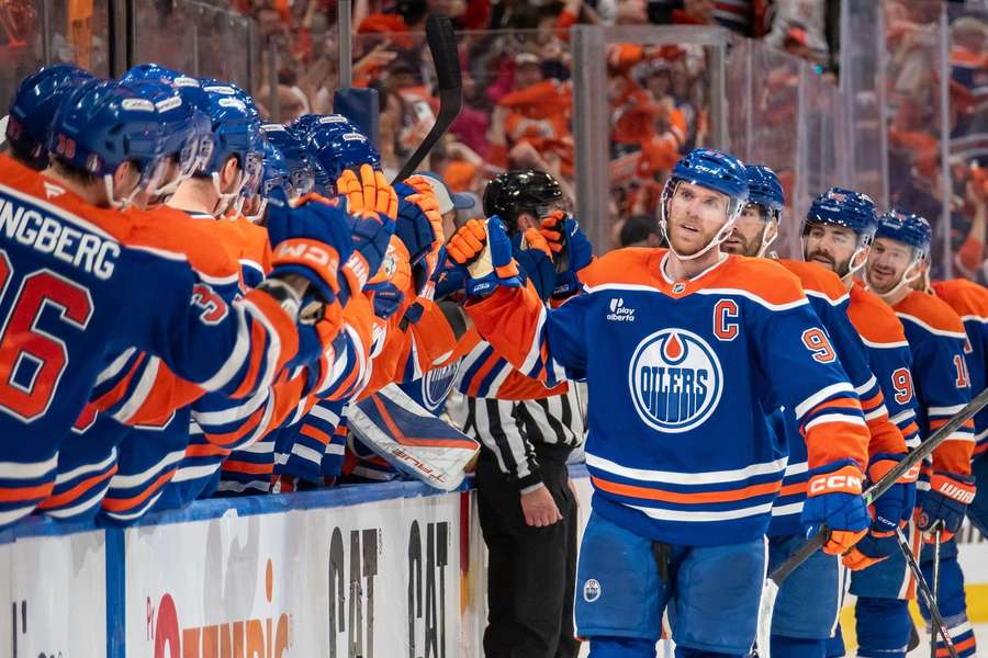 McDavid vyčaroval ďalšiu gólovú prihrávku.