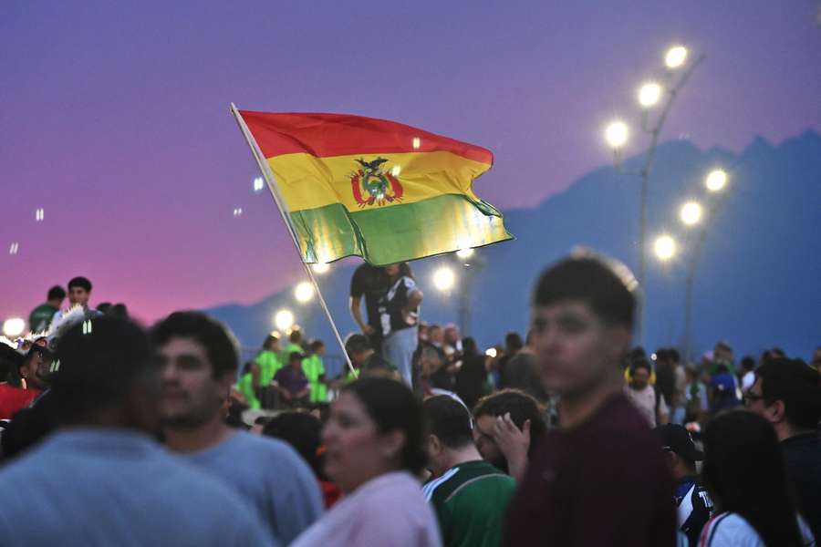 Aficionados de Bolivia salen a la calle Aficionados de Bolivia salen a la calle
