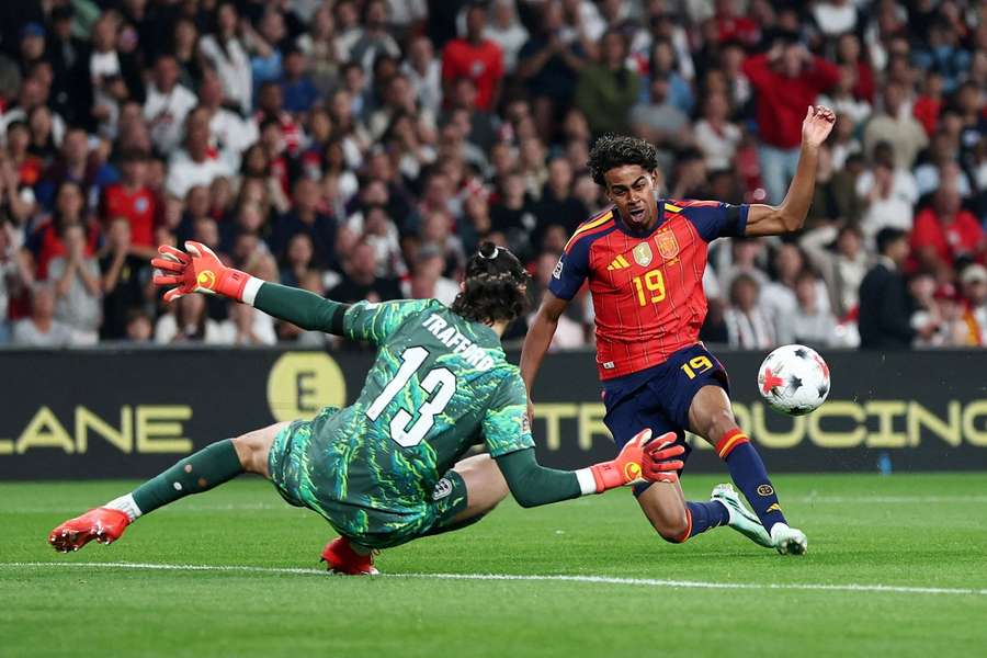 Lamine Yamal, en el momento en el que bate a Trafford Lamine Yamal, en el momento en el que bate a Trafford