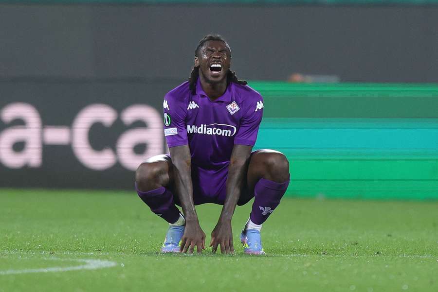 Moise Kean falha Cagliari