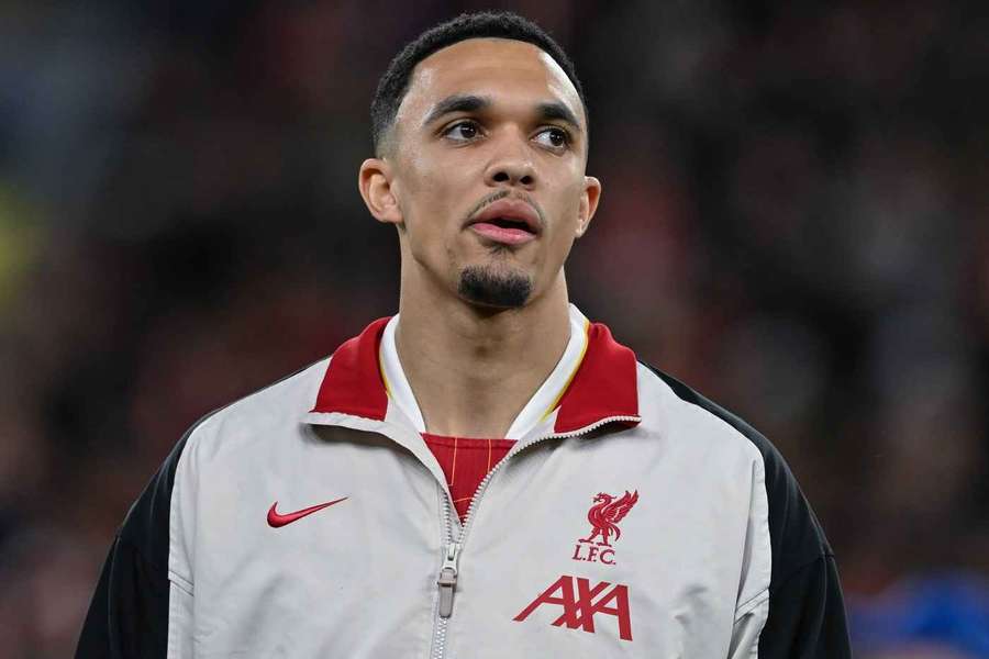 Alexander-Arnold okúsi novú kariérnu výzvu. 