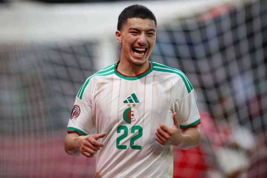 Ibráhím Máza dal třetí gól Alžírska.