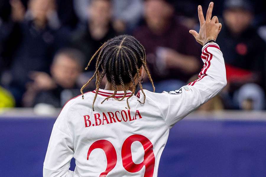 Bradley Barcola fez um hat trick diante do LASK Linz Bradley Barcola fez um hat trick diante do LASK Linz