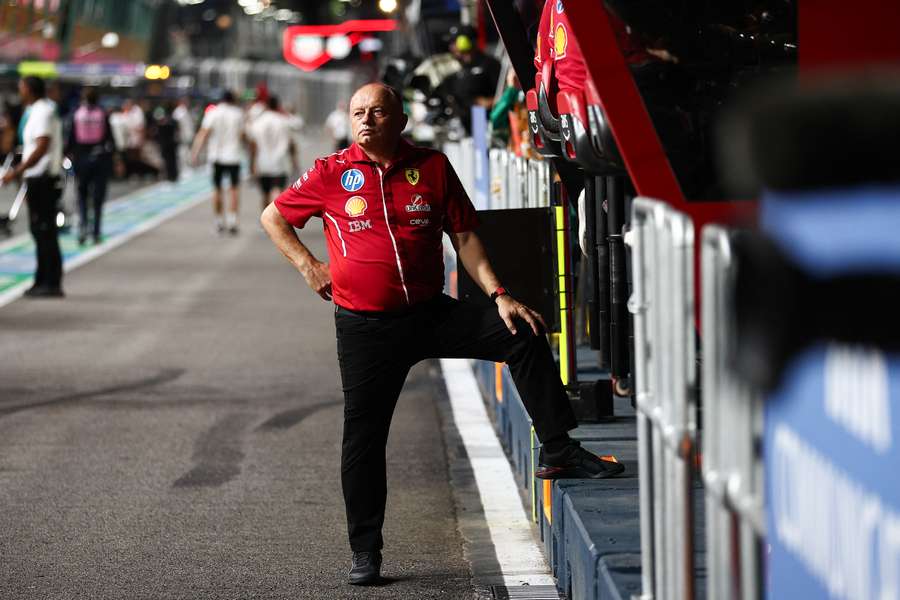 Fred Vasseur no muro da corrida