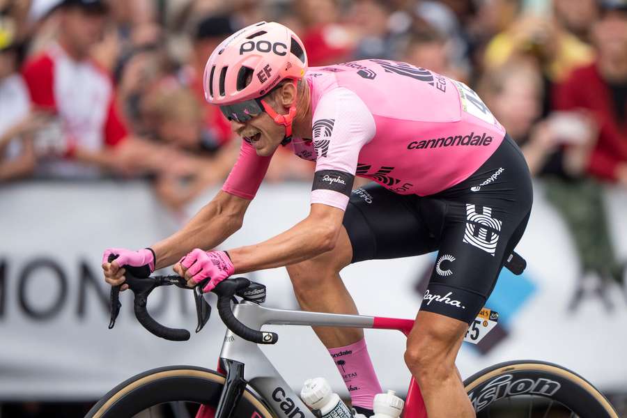 Det blev ikke det håbede Tour de France for Magnus Cort, men nu har danskeren kontrakt på Uno-X helt frem til 2026.