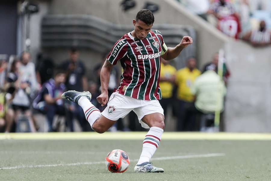 Thiago Silva acusou dores no calcanhar e foi substituído no segundo tempo 