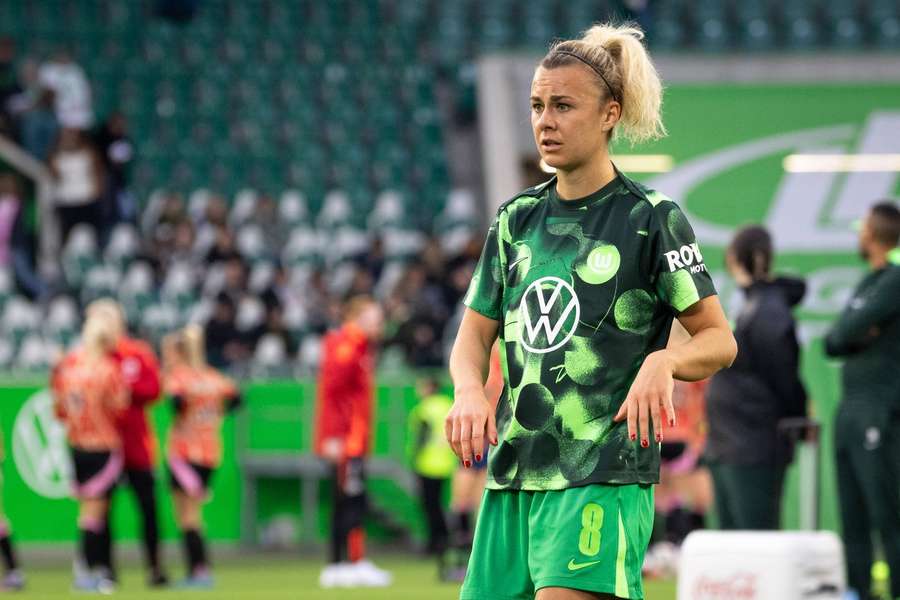 Die 36-malige Nationalspielerin Lena Lattwein fühlt sich wohl in Wolfsburg.