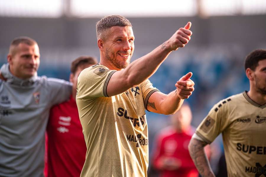 Radni Zabrza jednogłośnie za prywatyzacją Górnika, Podolski przejmuje klub z Zabrza Radni Zabrza jednogłośnie za prywatyzacją Górnika, Podolski przejmuje klub z Zabrza
