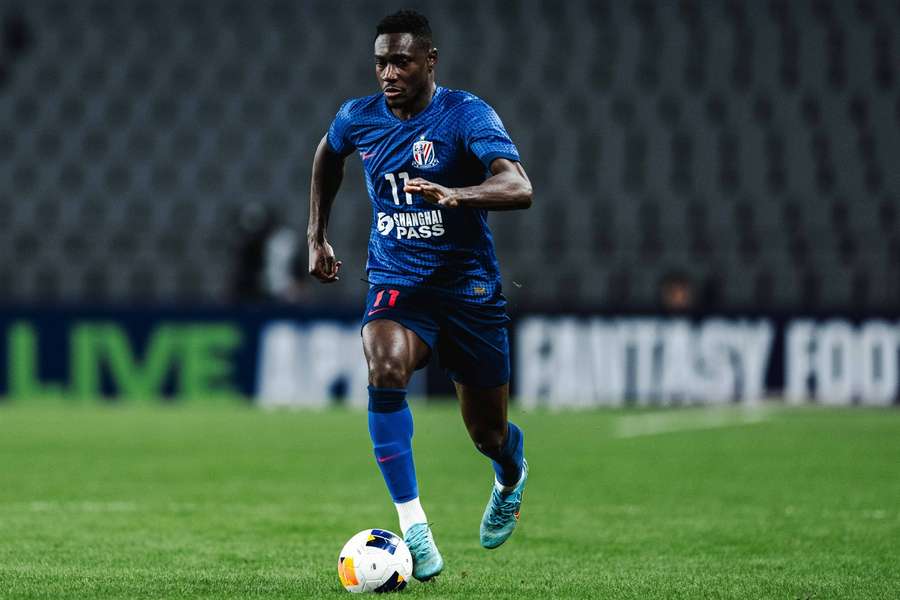 Fotbal: Cephas Malele a semnat cu echipa chineză Dalian Yingbo