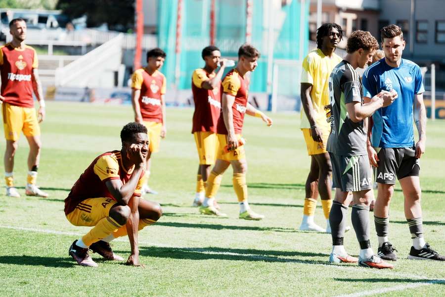 Dukla po porážce s Baníkem sestoupila z Chance Ligy. Dukla po porážce s Baníkem sestoupila z Chance Ligy.