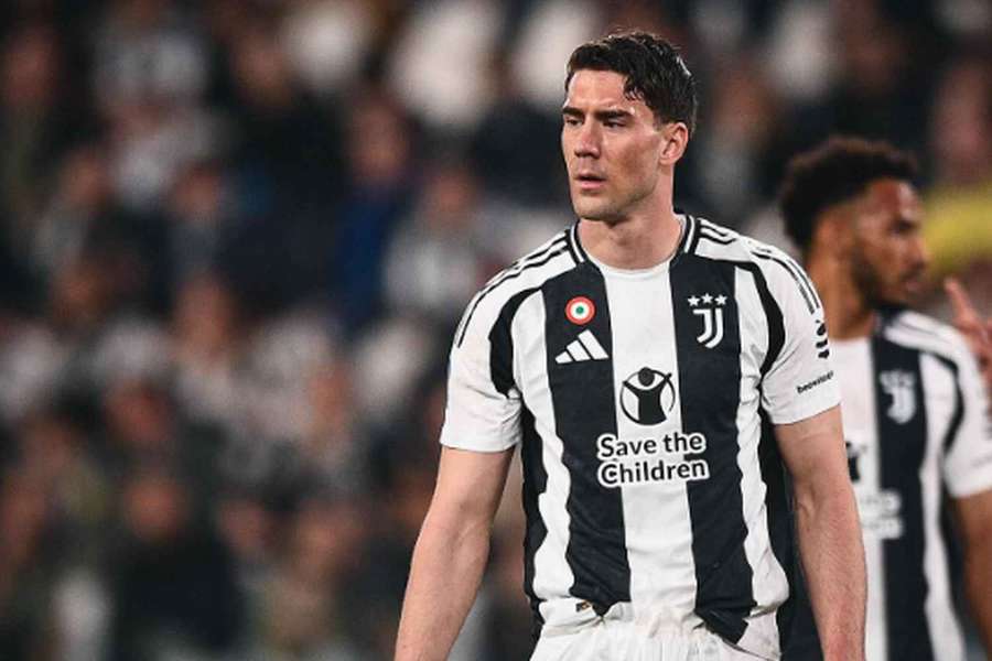 Srbský útočník Dušan Vlahovič chce po sezoně opustit Juventus