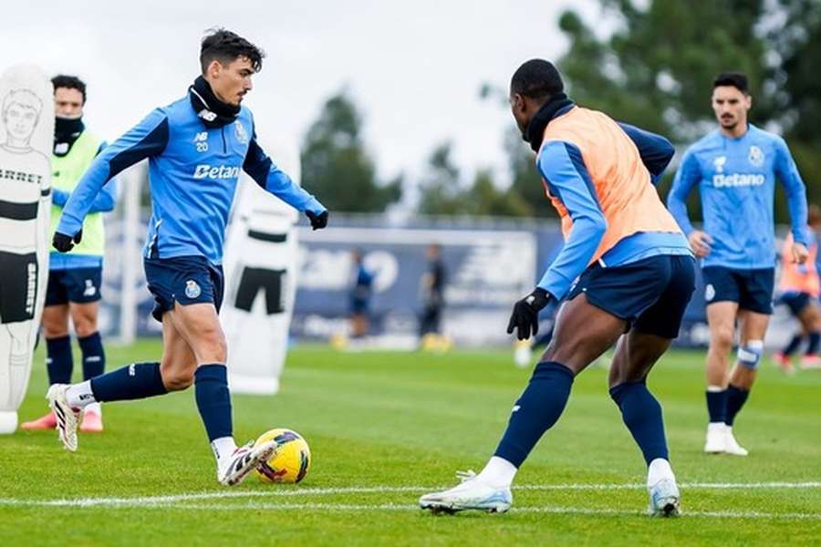 Treino do FC Porto será no Dragão, aberto aos adeptos, no dia 29