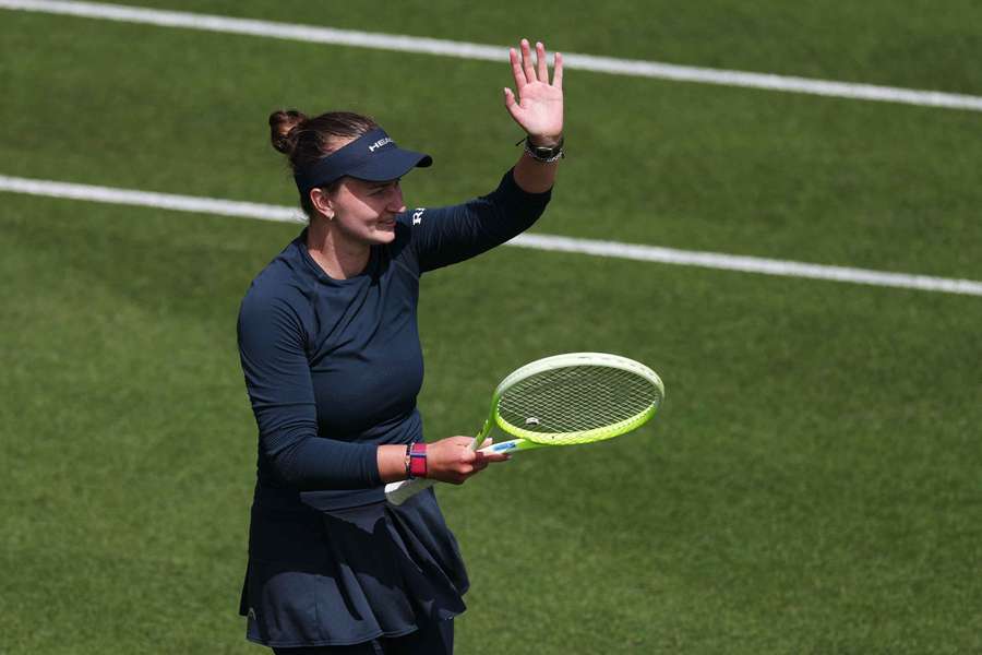 Barbora Krejcikova celebra en Eastbourne