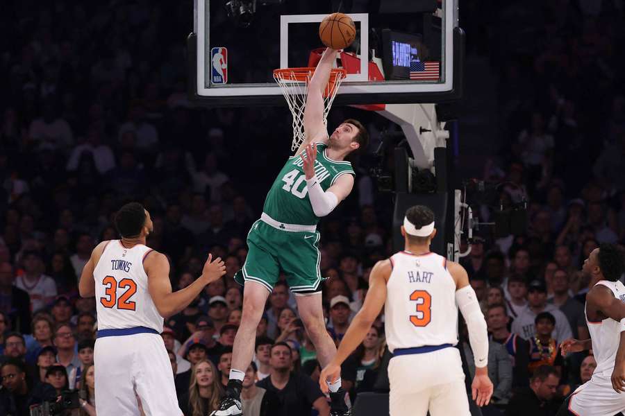 Luke Kornet com os Celtics contra Nova Iorque nos playoffs