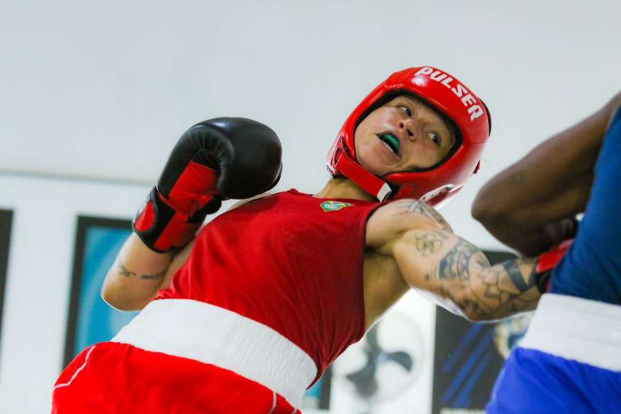 Bia vai em busca do bi do Mundial de boxe feminino