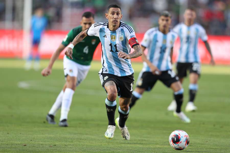 Di María tijdens een WK-kwalificatiewedstrijd Di María tijdens een WK-kwalificatiewedstrijd