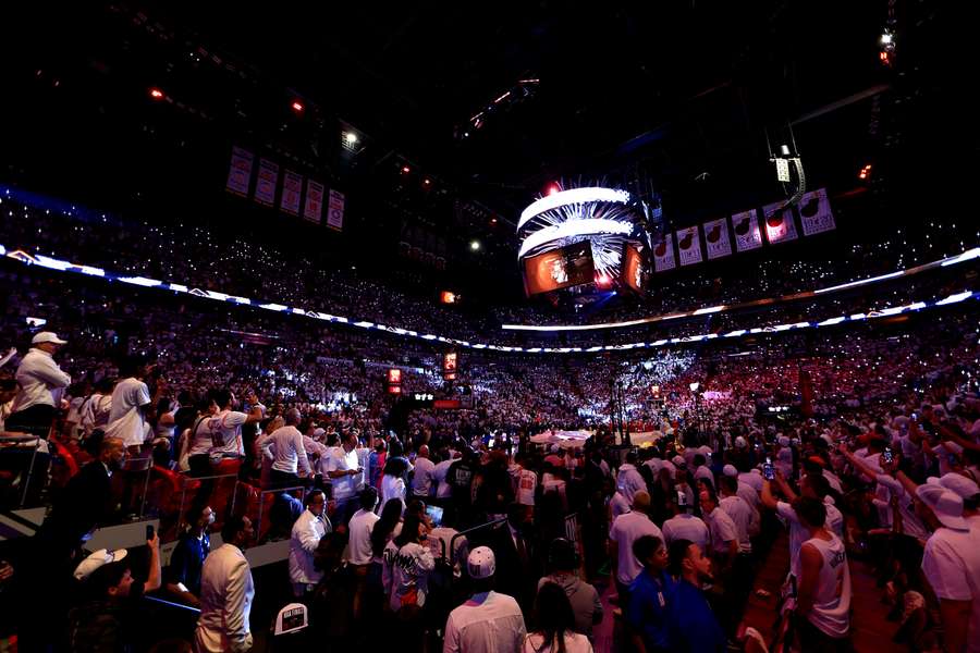 Priveliște generală înaintea celui de-al treilea meci al finalei NBA 2023 dintre Denver Nuggets și Miami Heat la Kaseya Center