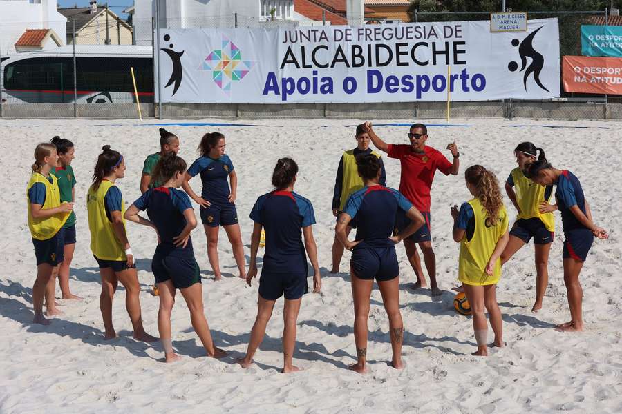 A seleção feminina vai estrear-se nos Jogos Europeus