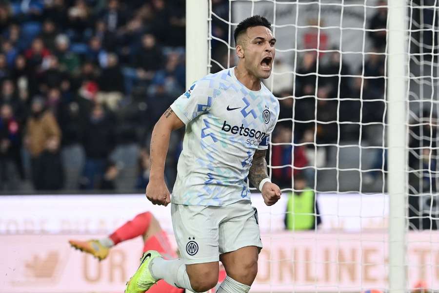 Inter długo się męczył w meczu z Pisą, ale wygrywa. Dublet Lautaro, Zieliński wszedł z ławki