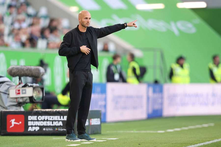 Paul Simonis beim Spiel des VfL Wolfsburg gegen den 1. FC Köln