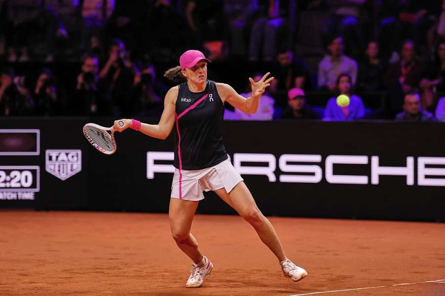 Świątek na kursie z Ostapenko w Stuttgarcie. Fręch zacznie od Sramkovej
