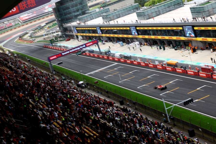 The pit straight in China