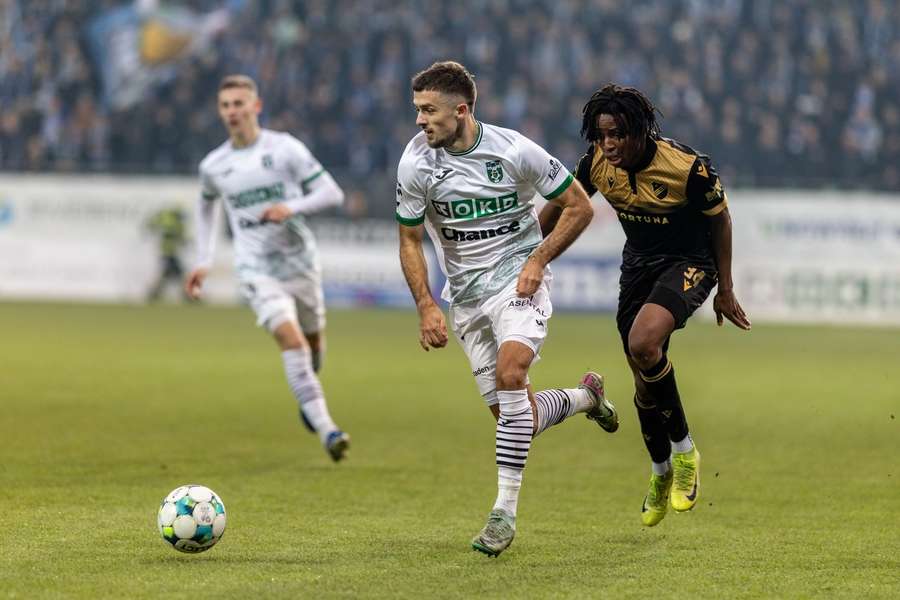 LIGA ONLINE: Jablonec přetlačil Bohemians, Baník bojuje v Karviné. Na závěr derby