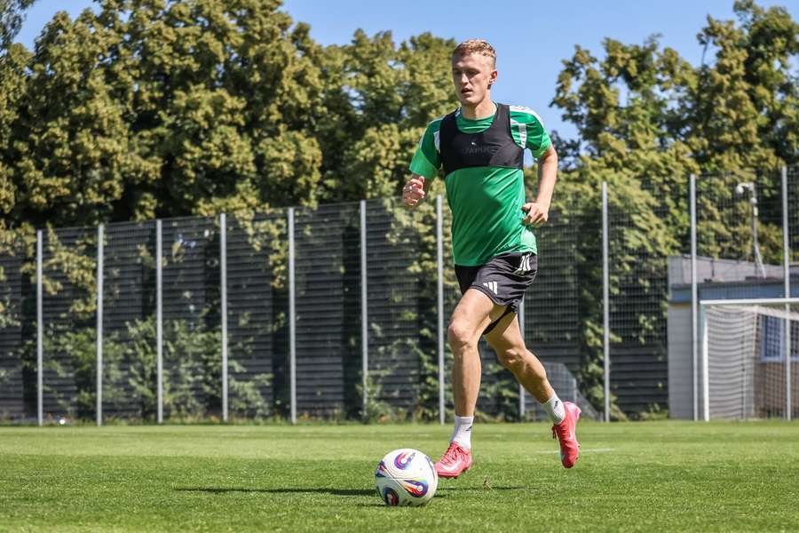 Bobček má za sebou debut vo Frosinone. Bobček má za sebou debut vo Frosinone.