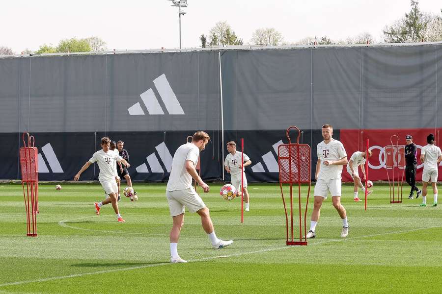 Bayern players in training