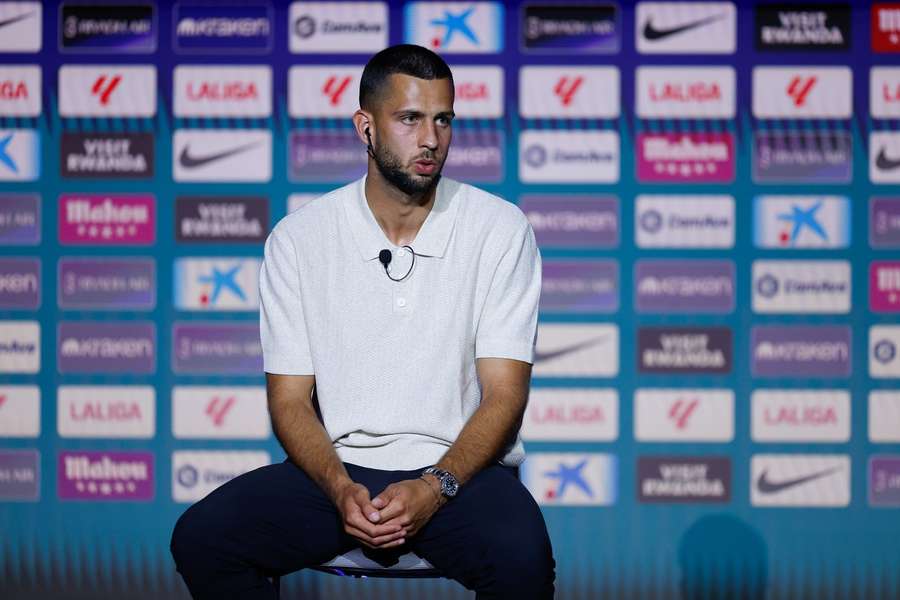 Hancko apresentado como reforço do Atlético de Madrid