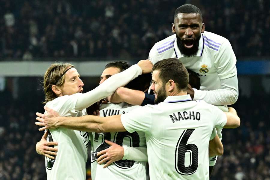 Real Madrid învinge Valencia cu 2-0, datorită golurilor marcate de Asensio și Vinicius