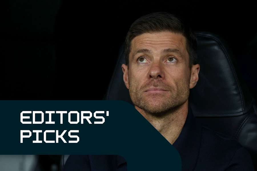 Xabi Alonso in the dugout