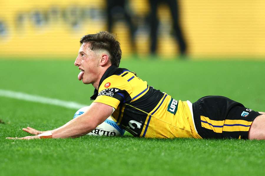 Wellington's Cam Roigard dots down for one of his two first-half tries.